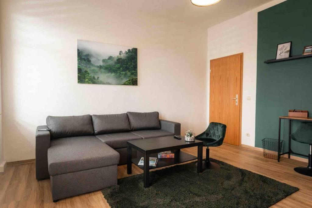 Ferienwohnung Bali Style Mit High Speed Wlan Und Gratis Parkplatz Гера Екстер'єр фото