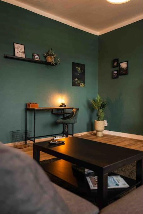 Ferienwohnung Bali Style Mit High Speed Wlan Und Gratis Parkplatz Гера Екстер'єр фото